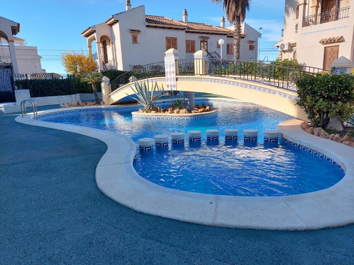 Villa Casa Chloe, Urbanizacion Privada Torrevieja Exterior foto